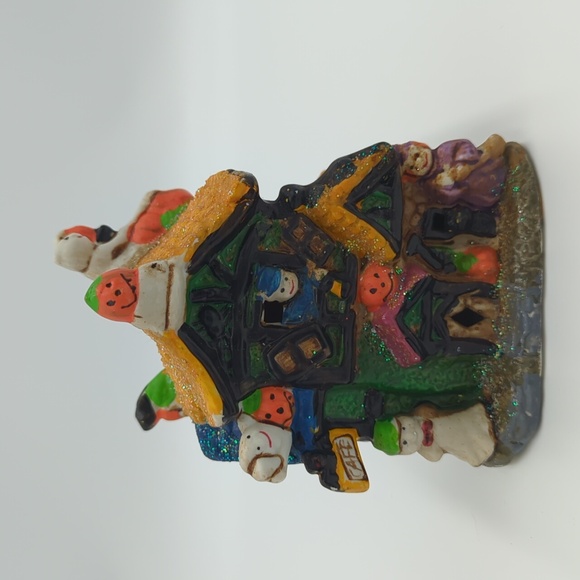 Vintage Ceramic Halloween Village Cafe Ghost Pumpkin Glitter Spooky Tree - Picture 1 of 10